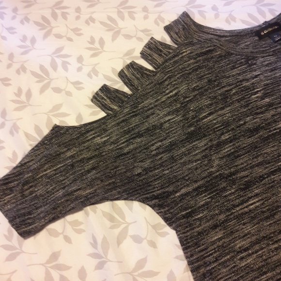 Heathered Gray top - Picture 2 of 2